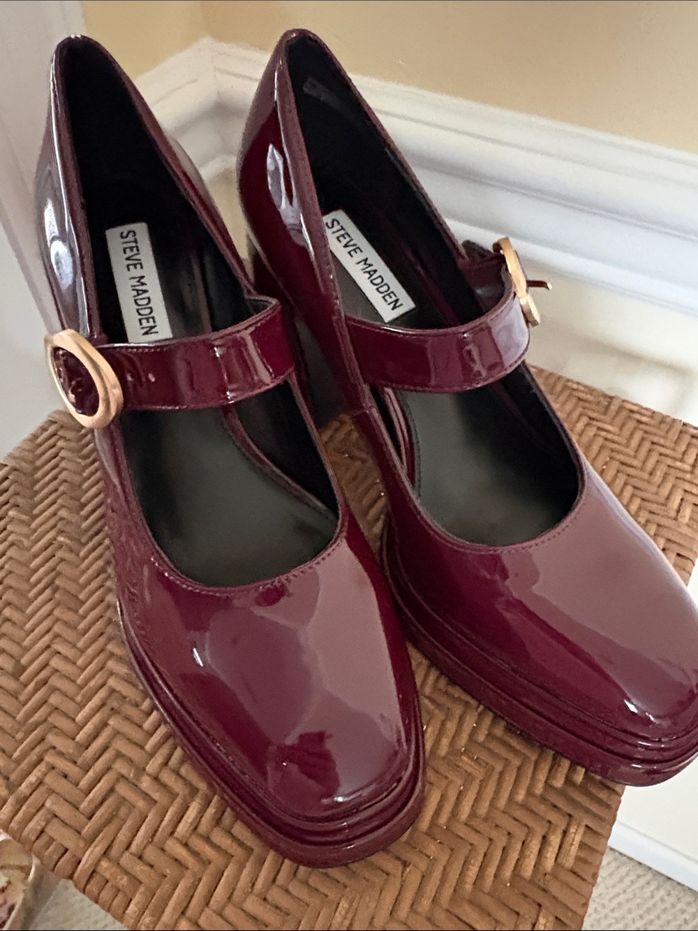 New Steve Madden Burgundy Patent Mary Jane Heels with Gold Buckle